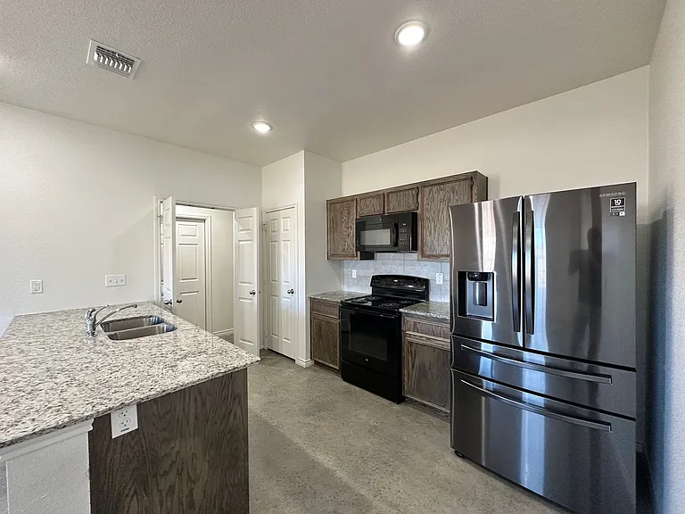 5814 Harriet Tubman Ave — Photo 7