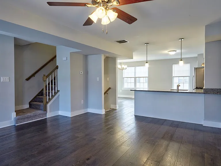 2102 E Oak Rd #F2 — Photo 17