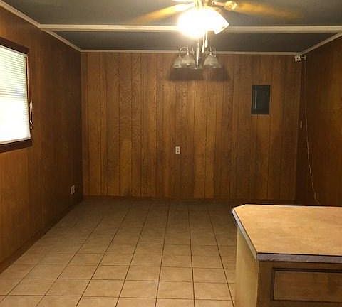 3rd image of 3501 Greenwood Ave