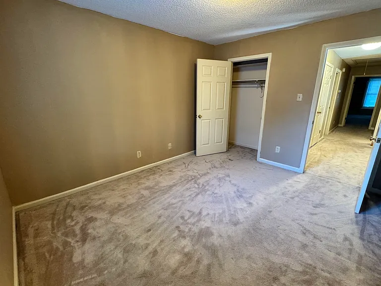 2025 Mount Badon Ln — Photo 40