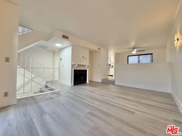 31 Eastern Ave APT 4, Pasadena, CA 91107