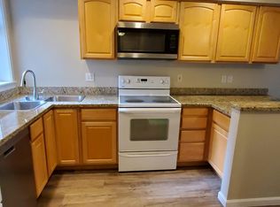 5450 California Ave SW APT 202, Seattle, WA 98136