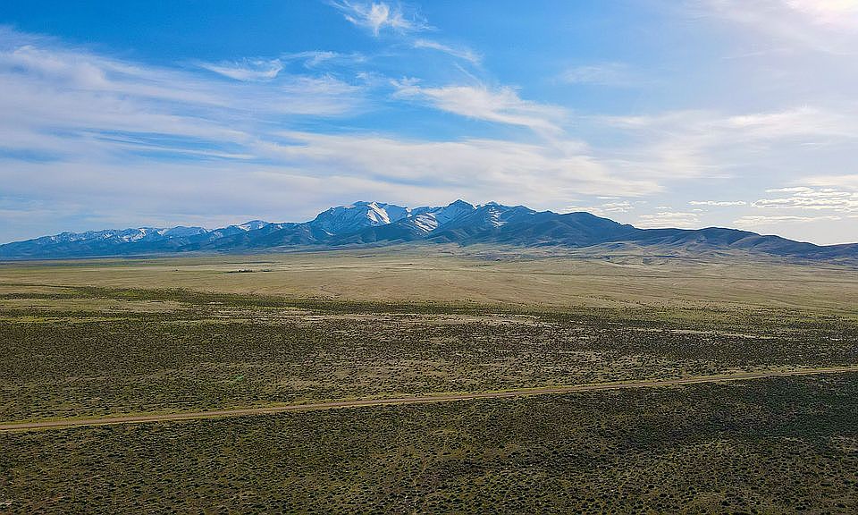 1st image of 0 Willow Creek Ranch Rd