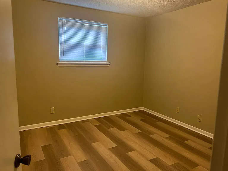 5758 Taggart Dr — Photo 14