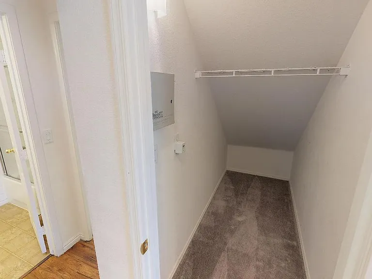 9047 Ravenhurst St — Photo 14