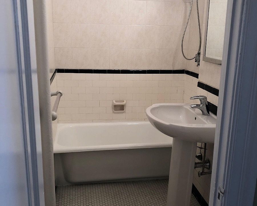 2nd image of 319 Tappan St APT 1