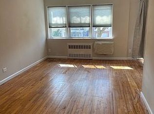 47-41 194th St #2, Flushing, NY 11358
