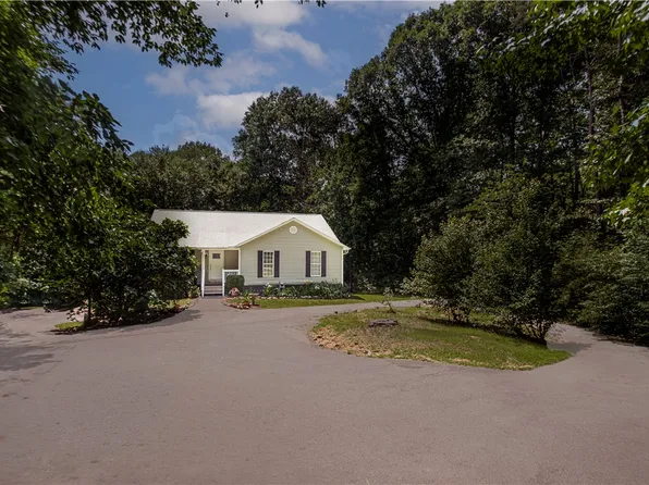 181 Crowe Creek Church Rd, Six Mile, SC 29682