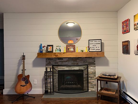 Fireplace room off of dining room and kitchen