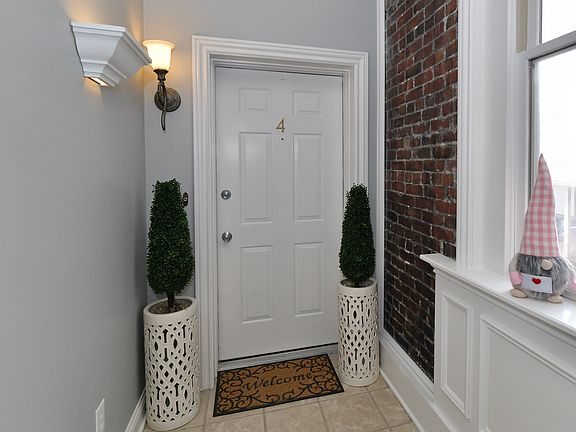 4th image of 5757 Lawton Loop E Dr APT 4