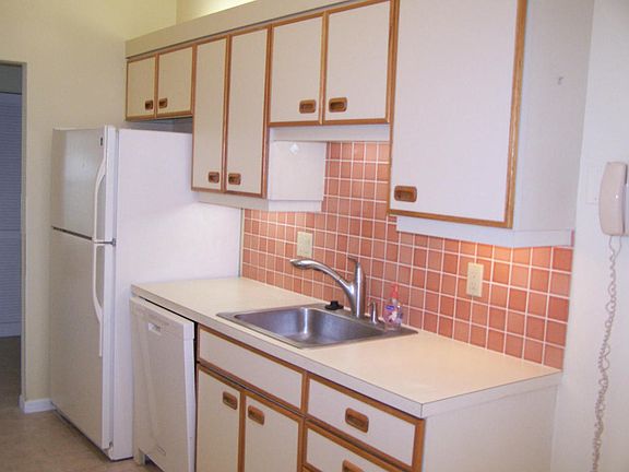 5th image of 4939 Boxwood Cir
