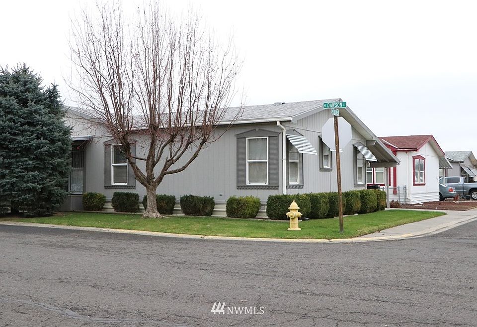 1st image of 544 NE Villa Ave