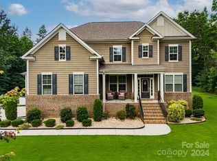 174 Rain Shadow Dr, Mooresville, NC 28115