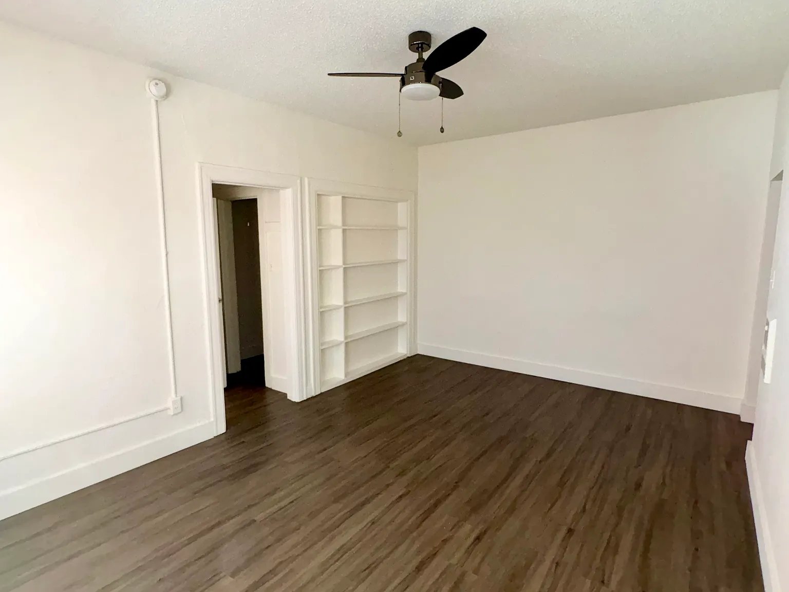 Studio, 450 sqft, $1,495 — Photo 3