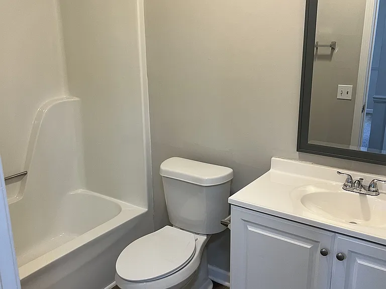 117 Forest Ave #102 — Photo 11