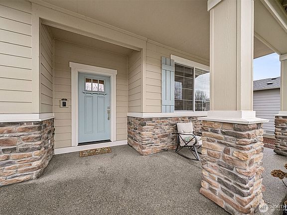 3rd image of 20012 147th Street E
