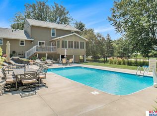 21938 Trailridge Blvd, Elkhorn, NE 68022