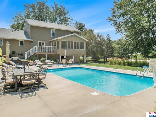 21938 Trailridge Blvd, Elkhorn, NE 68022