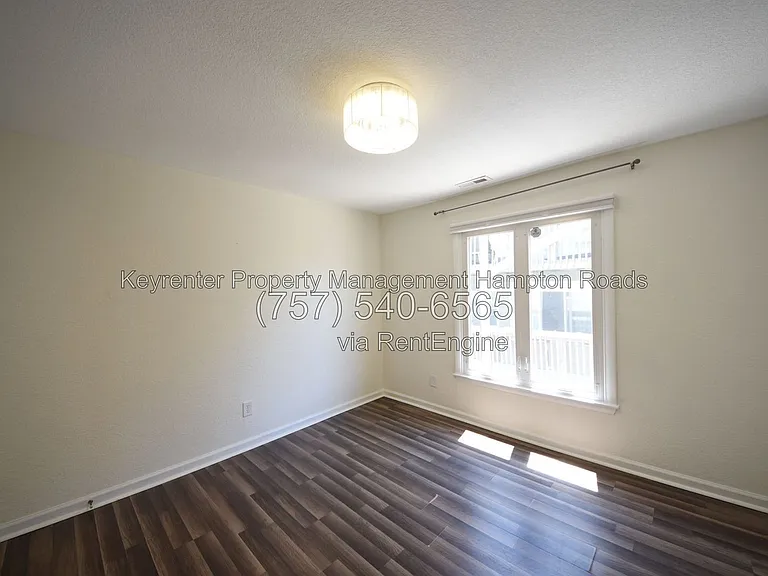 9716 7th Bay St #301 — Photo 13