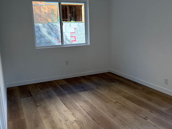 5th image of 1641 Maltman Ave #1639-1/2