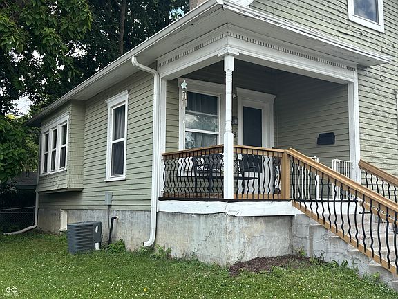 2nd image of 438 Colescott St