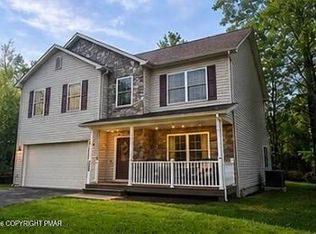 6334 Cherokee Trl, Tobyhanna, PA 18466