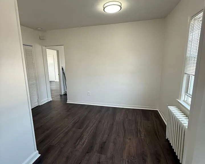 105 Crotona Ave — Photo 2