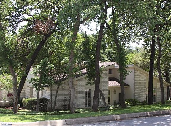 2nd image of 1825 Christy Ct