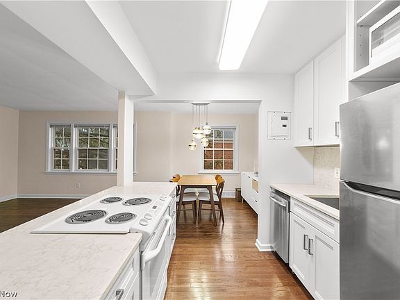3rd image of 2397 Euclid Heights Blvd #C-3