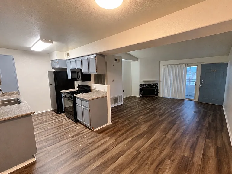 3318 N Decatur Blvd #2146 — Photo 4