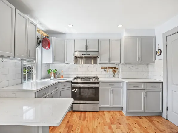 373 Iranistan Avenue, Bridgeport, CT 06604