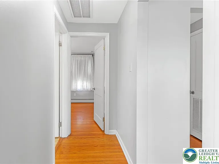 1516 N 27th St S — Photo 17