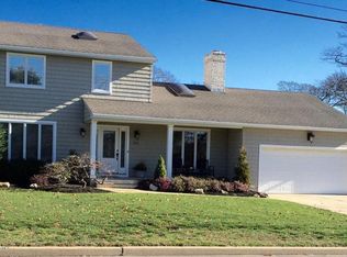 215 Whale Pond Rd, Oakhurst, NJ 07755