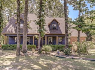4061 Crystal Ct, Nesbit, MS 38651