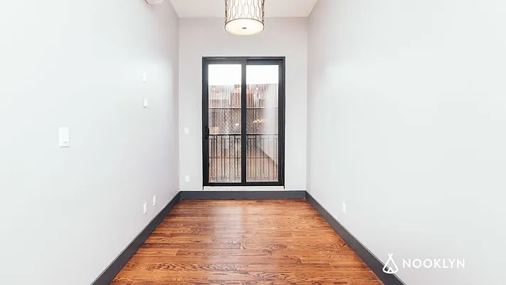 Rented by Nooklyn NYC LLC | media 74
