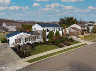 51 Nicole Dr, Wilkes Barre, PA 18702