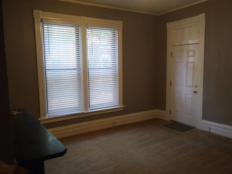 1st image of 221 W 5th St #1
