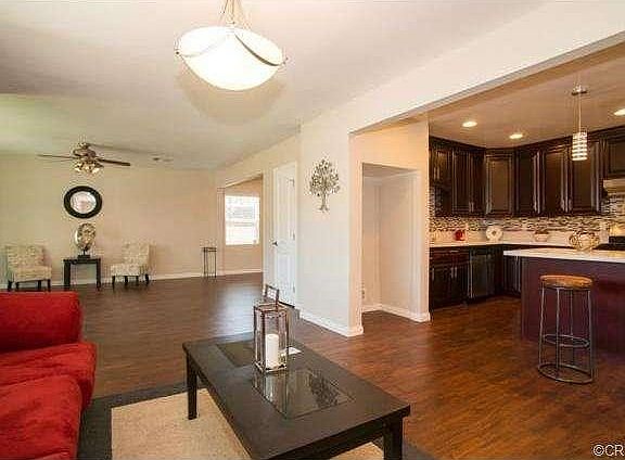 Great Open Floor Plan And Beautiful Throughout - Looking Towards