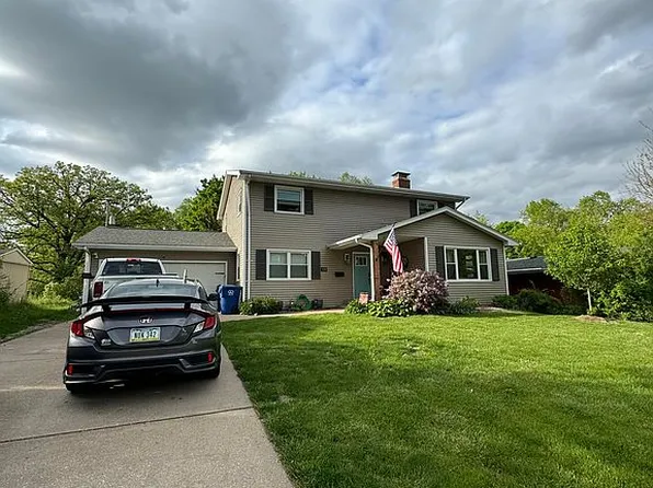 1516 W George Washington Blvd, Davenport, IA 52804