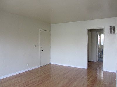 2nd image of 4024 Nicolet Ave APT 17
