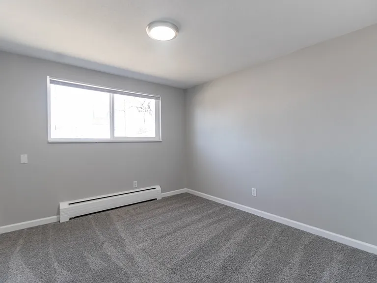 8780 Dawson St — Photo 18