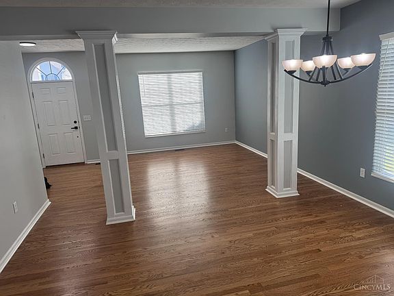 3rd image of 3630 Legend Oaks Dr