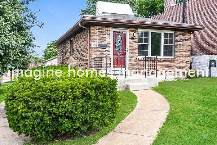 2 bed, 1.5 bath, 1639 sqft, $2,195 — Photo 2