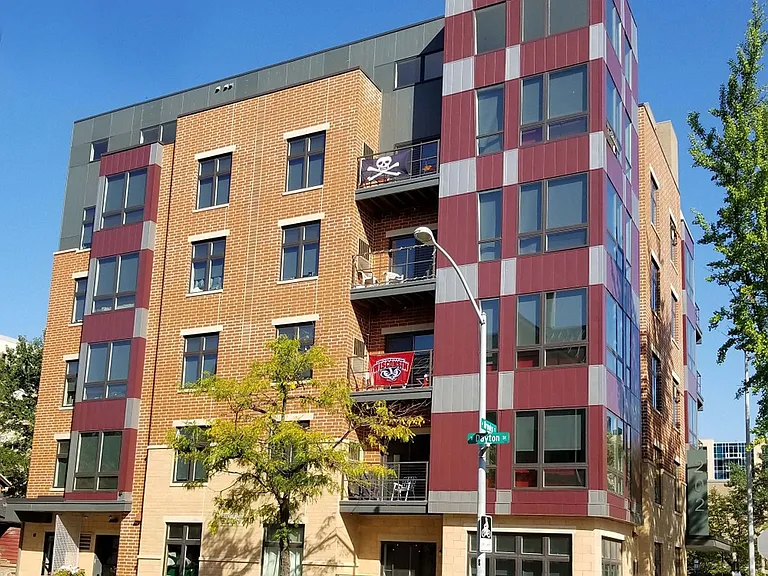 202 N Brooks St — Photo 14