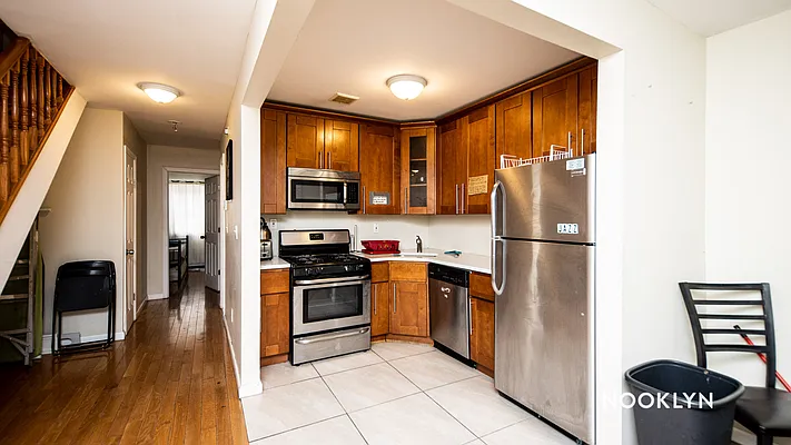 Rented by Nooklyn NYC LLC | media 53
