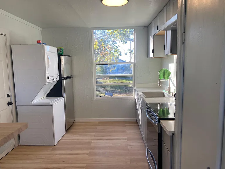 4520 Virginia Ave — Photo 3