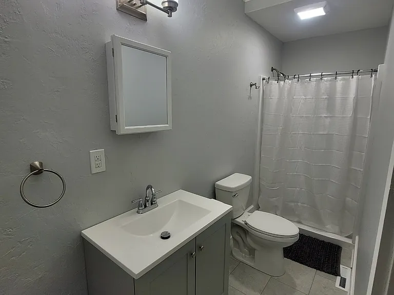 2292 Bellfield Ave #2 — Photo 5