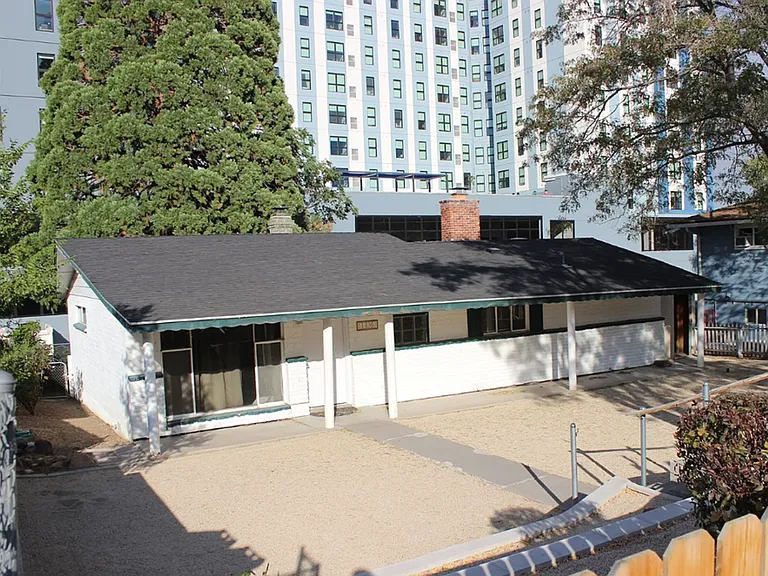 1436 Hillside Dr — Photo 1