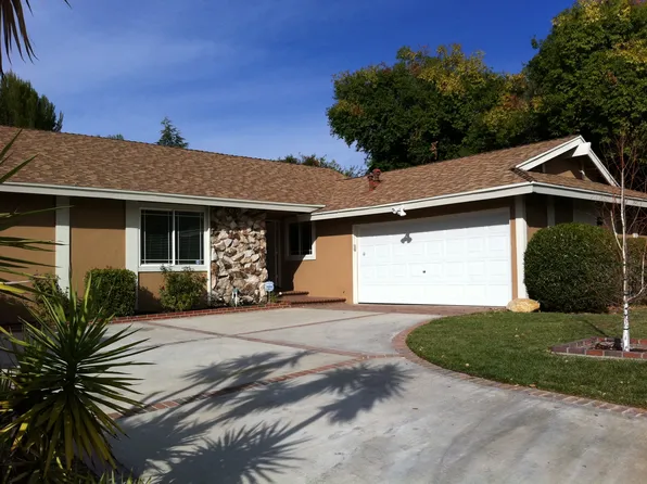 22316 Barbacoa Dr, Santa Clarita, CA 91350
