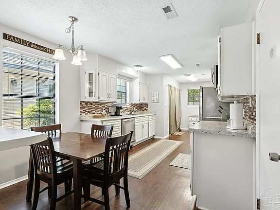 5th image of 2393 Shoal Creek Dr